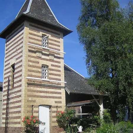 Le Clos Xavianne לינה וארוחת בוקר